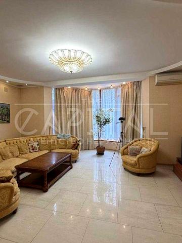 Автономний маєток 307м² з басейном та SPA — вул. Ризька, Шевченківський