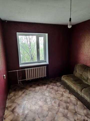 Продам двухкомнатную квартуру по ул. Гарибальди 4