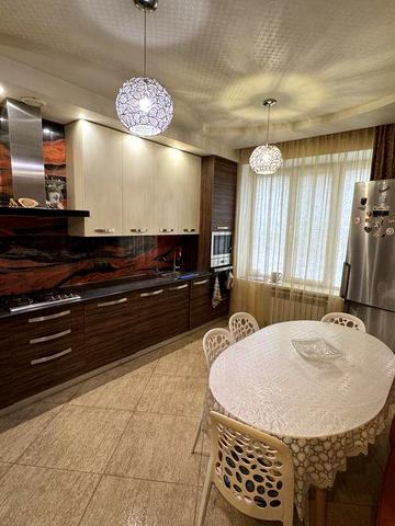 Продам 2х. ком. квартиру ул. Мира 4