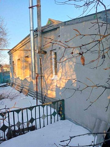 Продаж добротного будинку у центрі м. Гребінка. Державні програми.