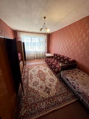 Продам 3-комн квартину на Тире, 3 этаж, не угловая