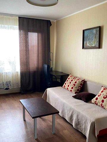 Продам 3 к. квартиру пр. Победы
