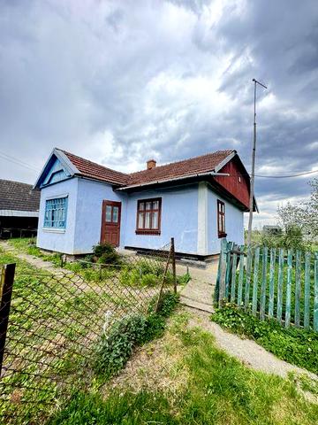 Продаж добротного будинку 23 сотих землі Поляна Комарно