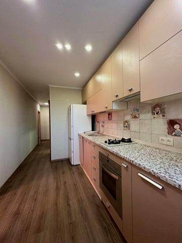 Продам 2 к квартиру низ вул Робоча, 21