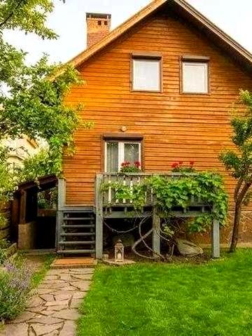 Продам 2-поверховий дачний будинок. Без комісії!