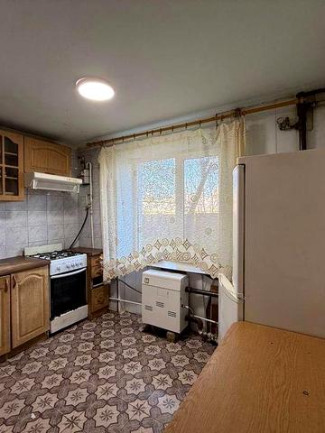 Продам двух комнатную квартиру в Великодолинском