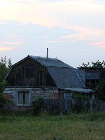 Будинок с садом та городом 0.58 га с. МОЛОДОВА