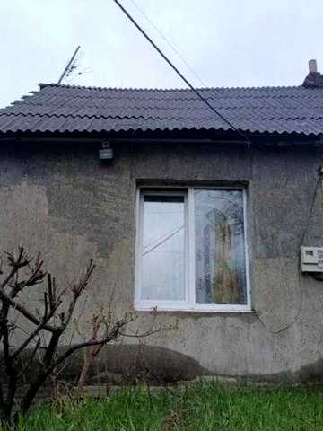 Продам 2-х кімнатну квартиру в Дергачах, р-н центру.