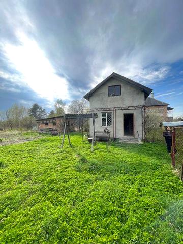 Дачний будинок в селі Лагодів біля Бродів Львівська область