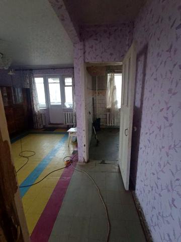 Продам 1 кімнатну квартиру на пр. Петра Калнишевського 28, Косіора 2 поверх