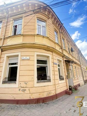 Продаж двохкімнатної квартири на вулиці Конституційна