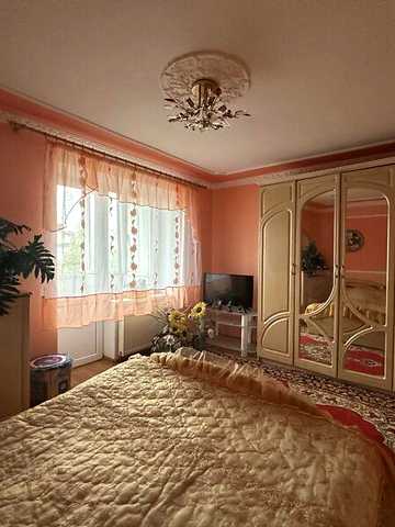 Продаж 3к Квартира Дорошенка Петра Гетьмана вулиця