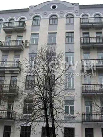 Продаж 2 к. квартири. Тарасівська. Повністю реконструйованний будинок! Ботанічной сад! Центр!