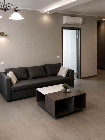 Продається укомплектована 2-кімнатна квартира (82м²) в м. Київ, вул. Анни Ахматової, 30