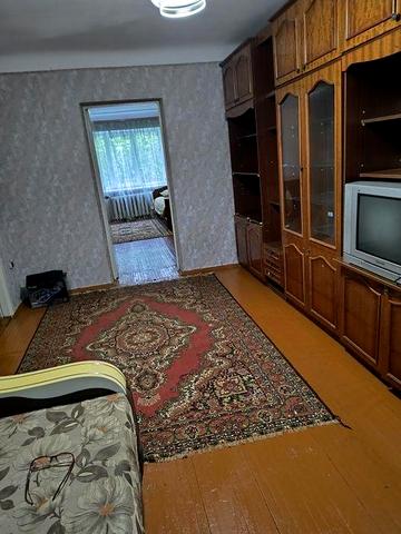 Сдам 2-х  комнатную квартиру ,центр, улица Короленко ,