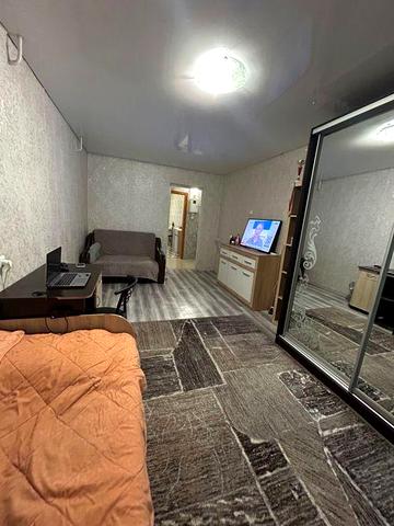 Продам 1 к крупногабаритну квартиру на Електронній, 42 м2