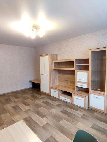 Оренда затишної 2к. квартири біля метро Мінська, (5хвилин))
