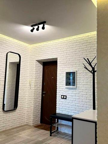 3-кімнатна квартира 75 м² з індивідуальним опаленням, м. Ромни