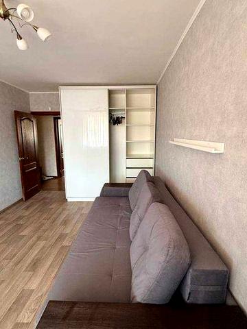 Продам 3 кв метро Салтовская   Сердюка 10 ЖК совмин