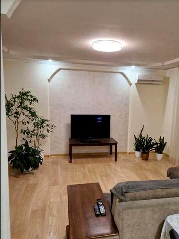Продам 4-комн квартиру в районе Космонавтов ул.