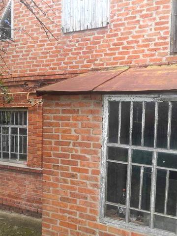 Продам будинок 90кв под родную реконструкцію  розташований на 10 сотках