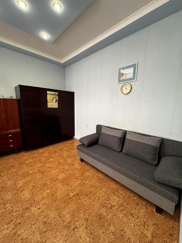 Богдана Хмельницького вул., 26