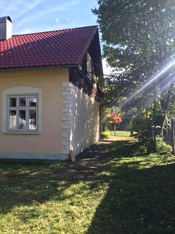 Продається БУДИНОК із землею в смт. Берегомет Вижницького району