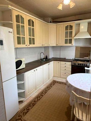 Сдам 3-х кімнатну квартиру м. Наукова, Космічна 27