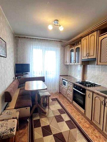 Продаж 3х кім. квартири з ремонтом район Савчука