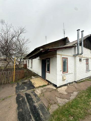 РОЗСТРОЧКА Будинок, 15 км від Олександрія, 1/2 частина будинку, с. Олександрійське, газ вода в хаті