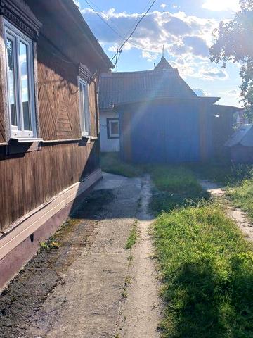 Продається будинок в смт Володимирець, вул. Вишнева, 52