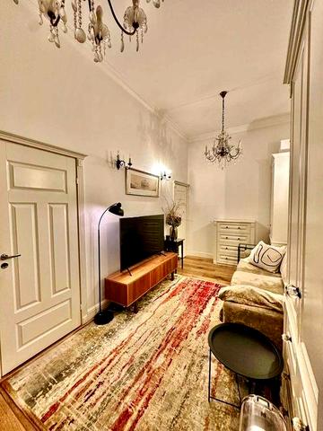 Сагайдачного 16Б. Центр Поділ. Оренда 3 кімнатної квартири. метро Контрактова площа.