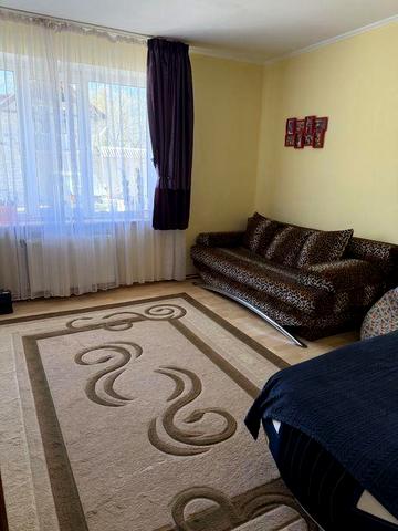 Продається  двокімнатна квартира , площею 68 м²