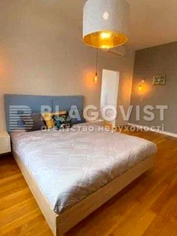 4-к, 122м2 квартира з ремонтом. Продаж. Дмитрівська 80