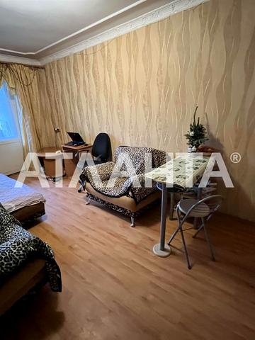 Незалежності вул., 6