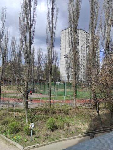 Здам 2к квартиру в тихому центрі Києва вул. Волгоградська 27 з газом