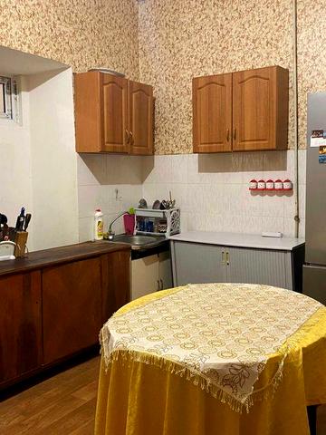 Здам в Центрі Одеси на вулиці Ольгіївській поряд з Будинком Клоунів велику квартиру з газом, паркомісцем, трьома окремими кімнатами
