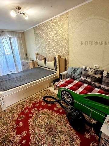 Є.Логінова/Кінцева 75 маршруту 2к квартира в Продажі з ремонтом 5 поверх