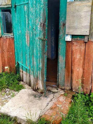 Продам земельну ділянку з старим будинком