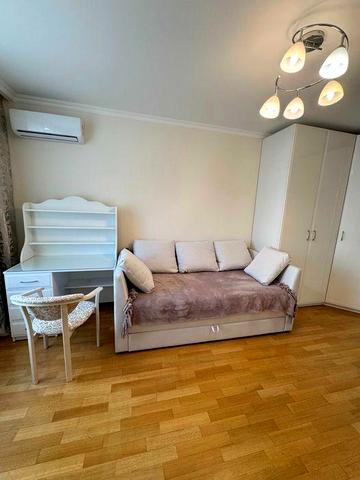 Довгострокова оренда 2 к квартири Київ,  Герцен Парк, Герцена 35, м Дорогожичі, Шевченківський