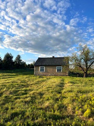 Продаж будинку в селі