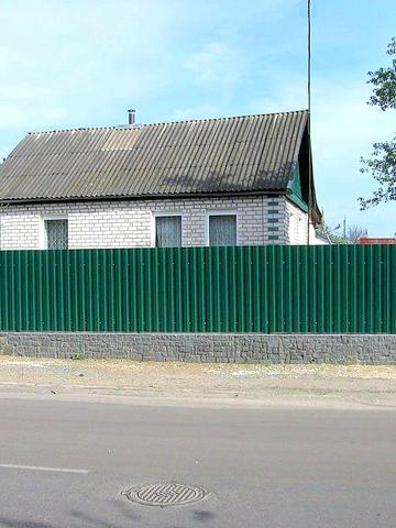 Будинок Радомишль вул. Житомирська всі зручності центральні комунікації  16 сот