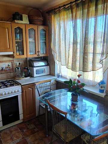 Продаж 3к Квартира Павла Скоропадського (Першотравнева) вулиця