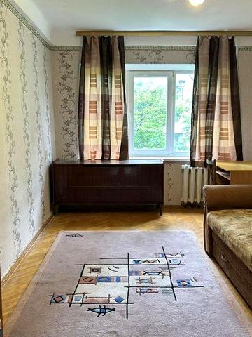 Здається затишна квартира на вул. Соломянська  29
​Вариант 2: Більш