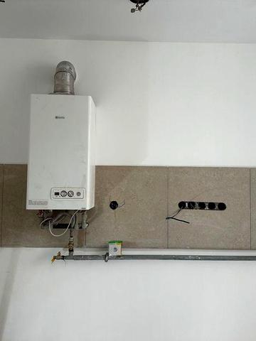 Продам 2 кімнатну вул Зоряна 29 , ремонт , 60м-105 555$