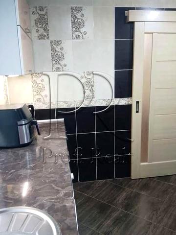 Продаж 1 кімн. квартири за адресою пп. Курбаса 10г.