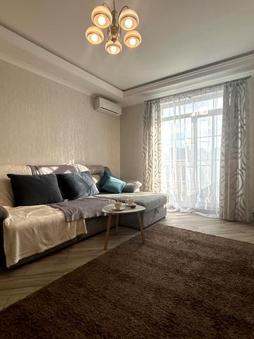 Дмитра Луценка вул. (Крейсера "Аврора"), 6