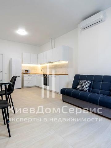 Бульварно-Кудрявська вул. (Воровського), 17