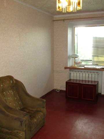 Продам 2 кімнатну квартиру по пр.Соборному (р-н першої школи)