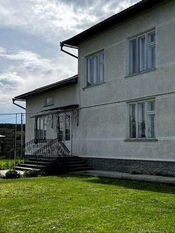 Продам гарний будинок у м. Кіцмань